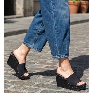 Donald J. Pliner Sandals Swan Black Studs Wedge Heels Platform Slides